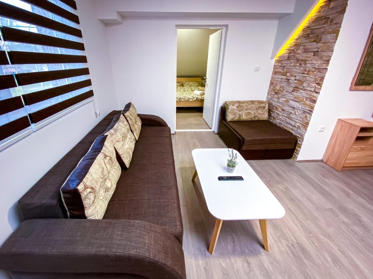Kiko Apartmani Zrenjanin Exterior foto