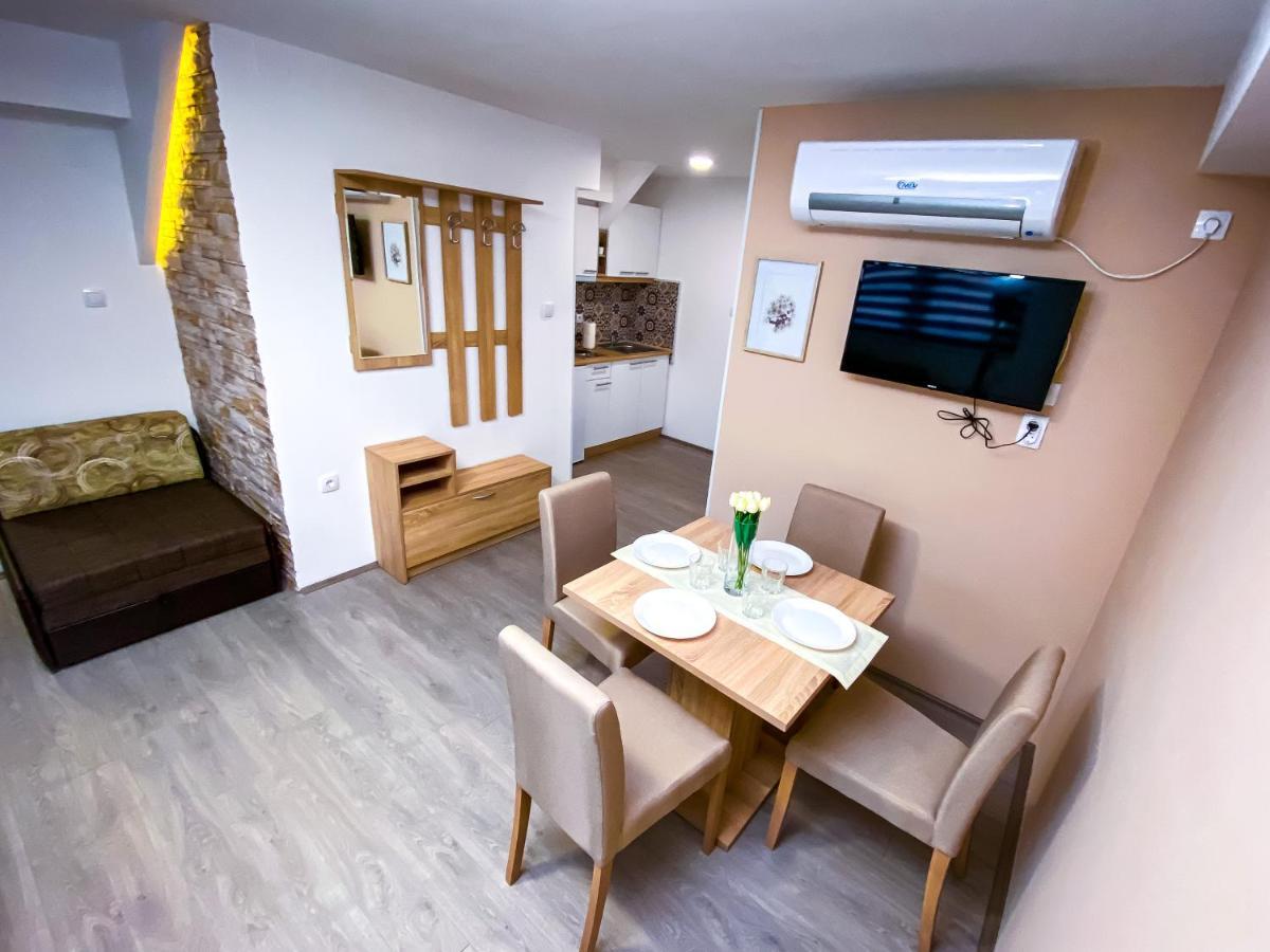 Kiko Apartmani Zrenjanin Exterior foto