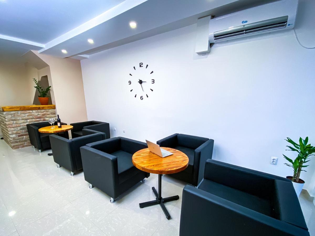 Kiko Apartmani Zrenjanin Exterior foto